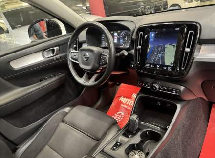 Volvo - XC40