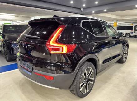 Volvo - XC40