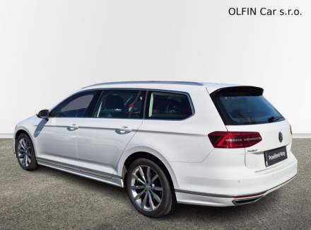 Volkswagen - Passat
