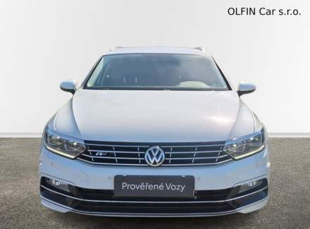 Volkswagen - Passat