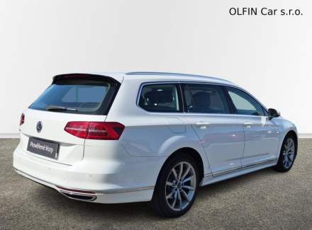 Volkswagen - Passat