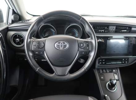 Toyota - Auris