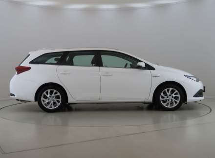 Toyota - Auris