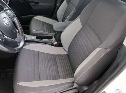 Toyota - Auris