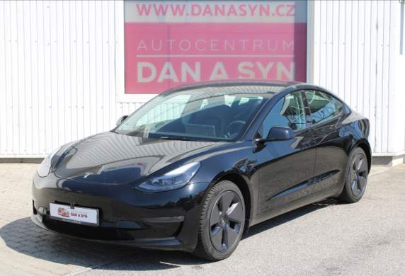 Tesla - Model 3