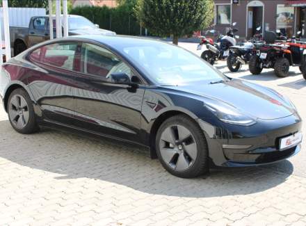 Tesla - Model 3