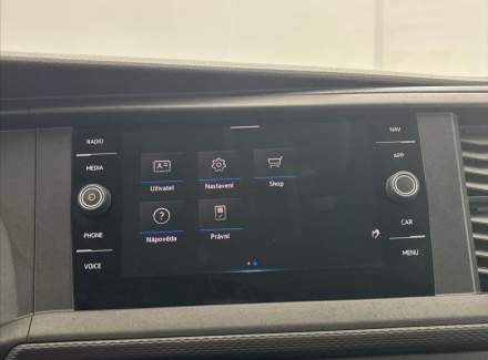 Volkswagen - Caravelle