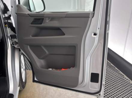 Volkswagen - Caravelle
