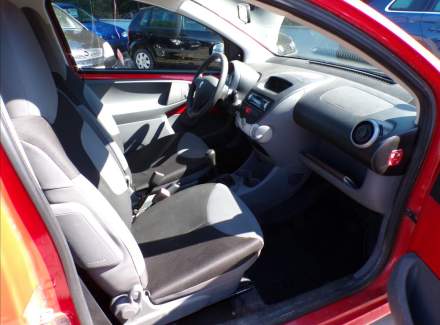 Peugeot - 107