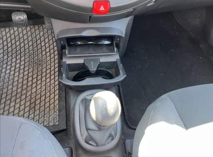 Nissan - Micra