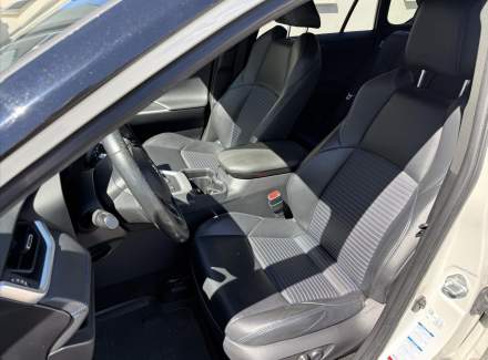 Toyota - RAV 4