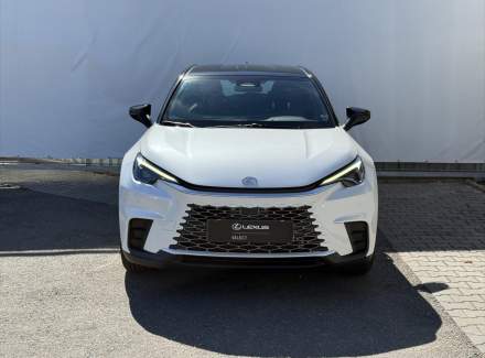 Lexus - LBX
