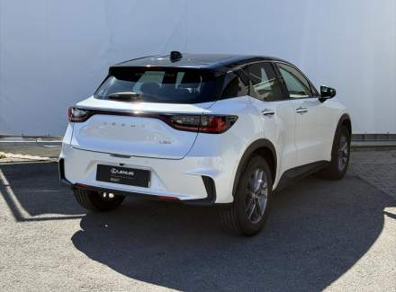 Lexus - LBX