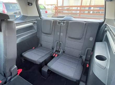 Volkswagen - Touran