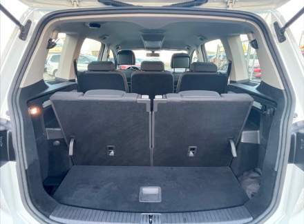 Volkswagen - Touran