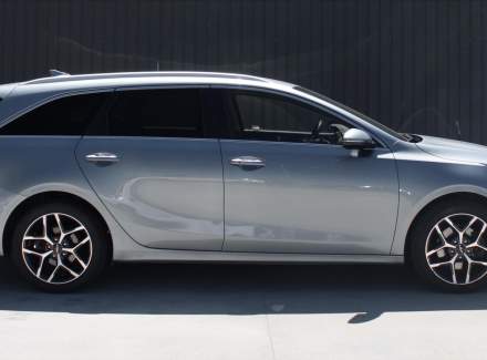 Kia - Cee'd