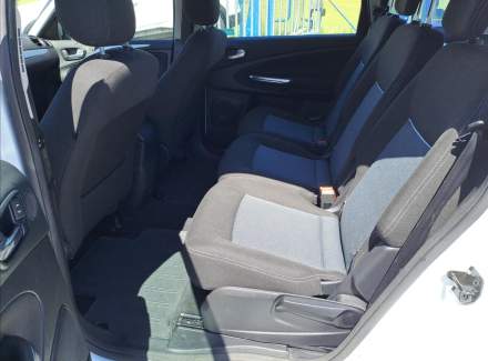 Ford - S-MAX