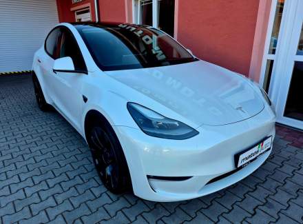 Tesla - Model Y