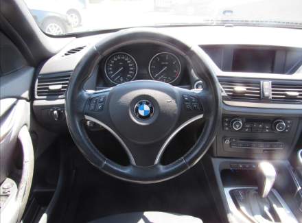 BMW - X1