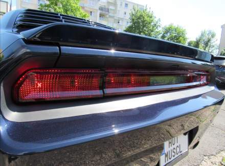 Dodge - Challenger