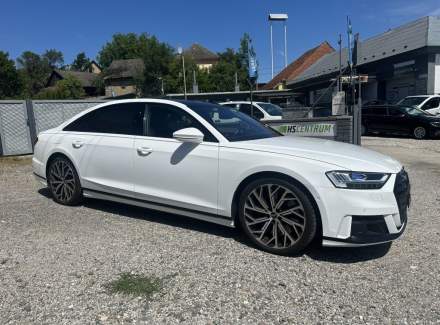 Audi - A8