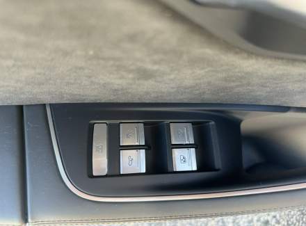Audi - A8