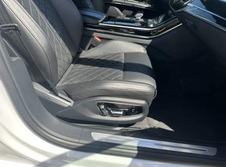 Audi - A8