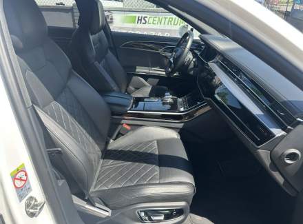 Audi - A8