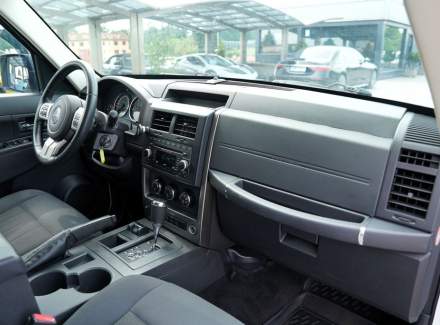 Jeep - Cherokee