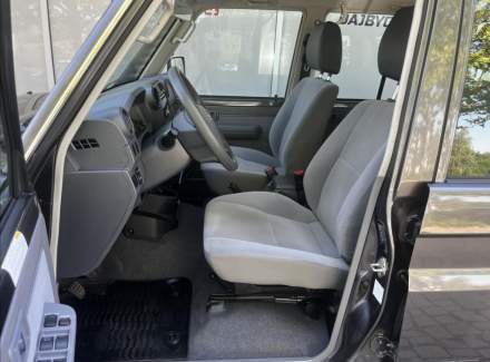 Toyota - Land Cruiser