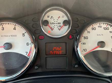 Peugeot - 207