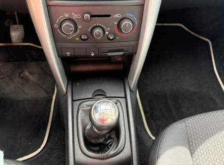 Peugeot - 207