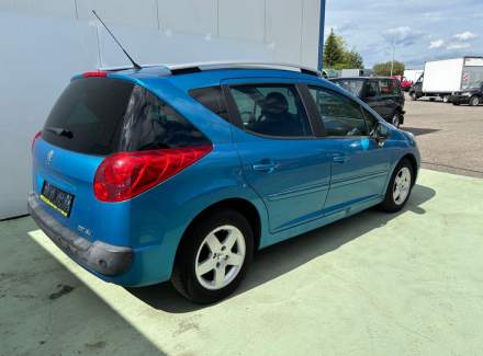 Peugeot - 207