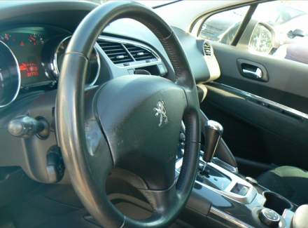 Peugeot - 3008