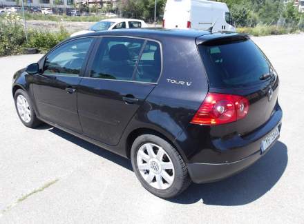 Volkswagen - Golf