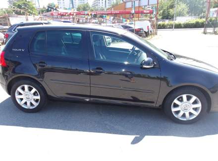 Volkswagen - Golf