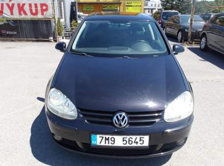 Volkswagen - Golf