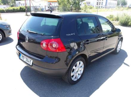Volkswagen - Golf