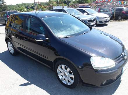 Volkswagen - Golf