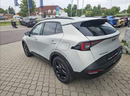 Kia - Avella