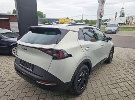Kia - Avella