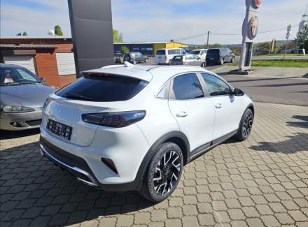 Kia - XCeed