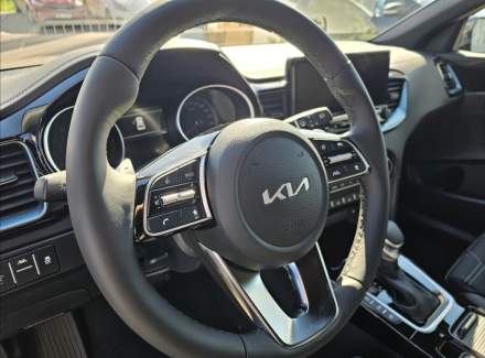 Kia - XCeed