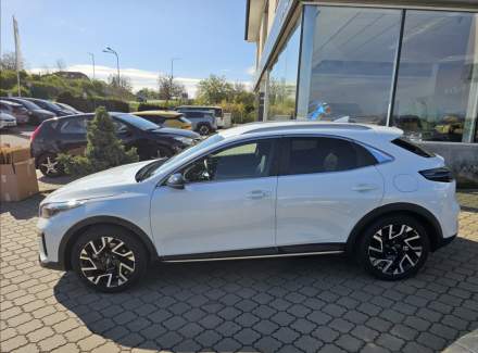 Kia - XCeed