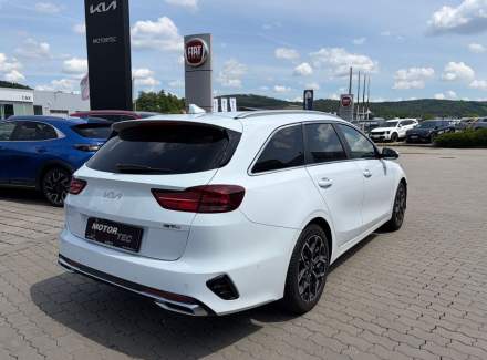 Kia - Cee'd
