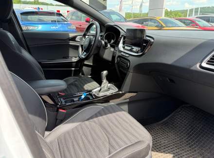 Kia - Cee'd