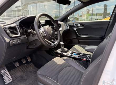 Kia - Cee'd