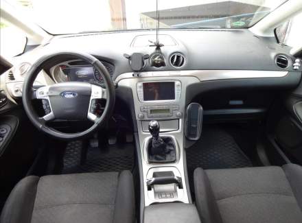 Ford - S-MAX