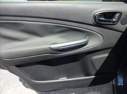 Ford - S-MAX