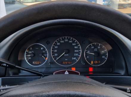 Mercedes-Benz - M-class